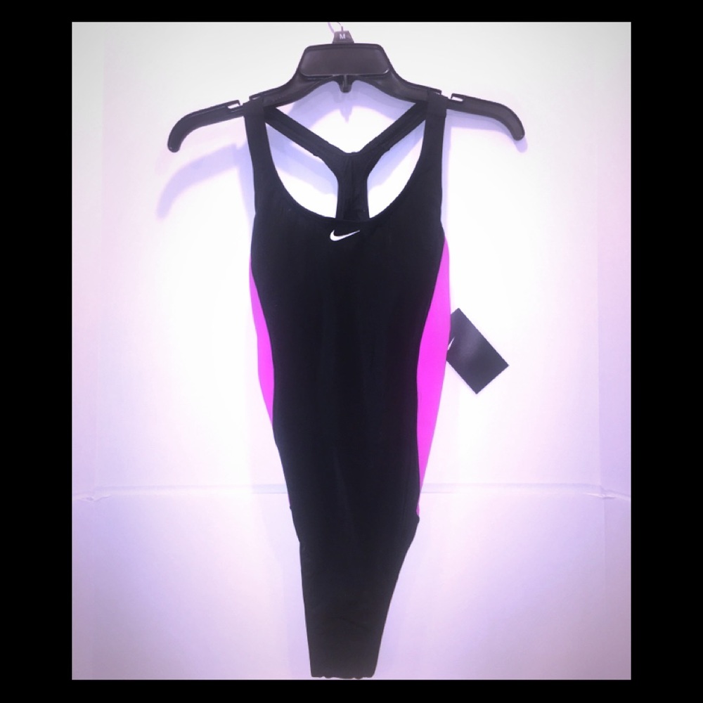 Nike swimsuit one piece M New with tags
